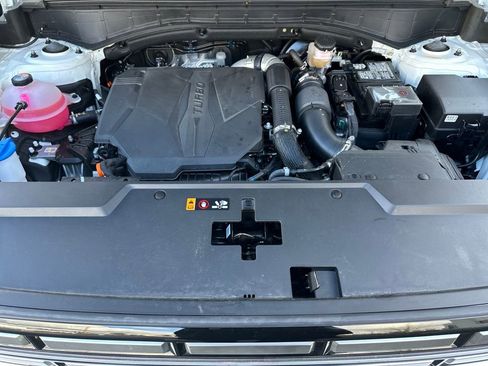 Certified 2025 Hyundai Santa Fe SEL image 12