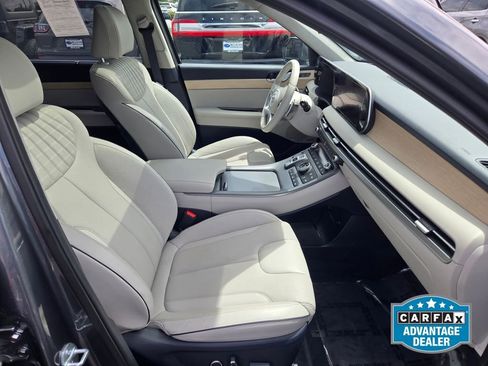 Used 2023 Hyundai Palisade Limited AWD/4WD image 6