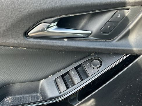 New 2026 Chevrolet Equinox LT w/ Convenience Package II image 16