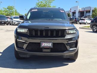 Used 2024 Jeep Grand Cherokee Limited w/ Black Appearance Package AWD/4WD video 2