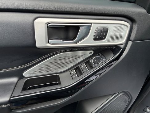 Used 2021 Ford Explorer ST w/ ST Street Pack image 21