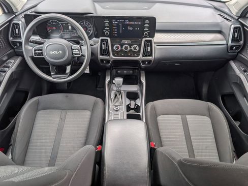 Certified 2022 Kia Sorento LX AWD/4WD image 25