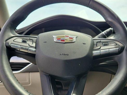 Used 2023 Cadillac XT4 Luxury image 8