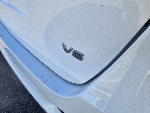 Used 2019 Kia Sorento S image 11