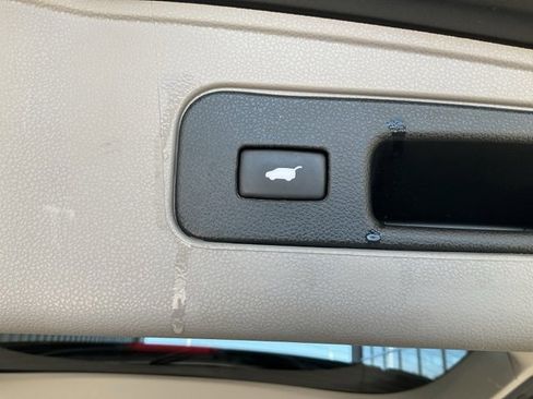 Used 2012 Honda Odyssey Touring image 22