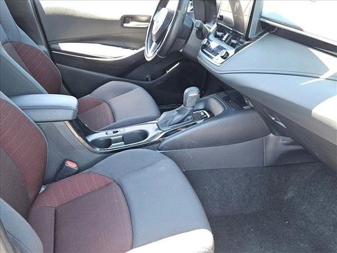 Used 2024 Toyota Corolla SE w/ SE Premium Package FWD image 27
