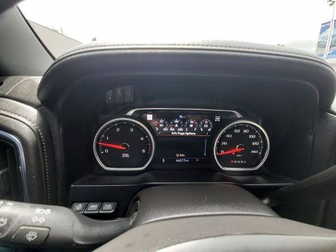 Used 2022 Chevrolet Silverado 2500 High Country w/ Z71 Off-Road Package image 11