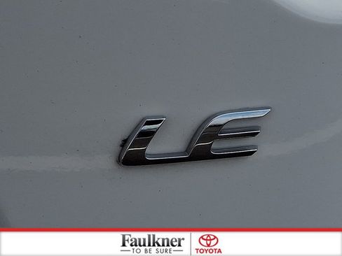 Used 2025 Toyota Corolla LE FWD image 29