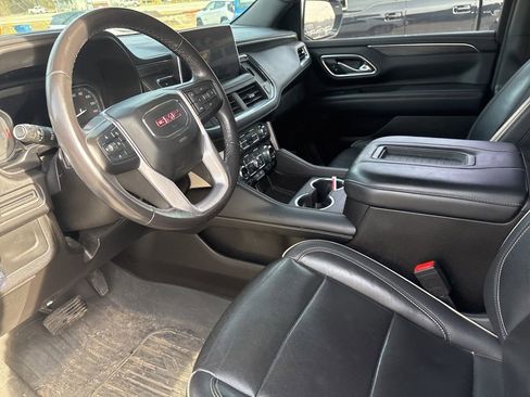 Used 2021 GMC Yukon XL SLT image 10