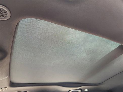 Used 2025 Jaguar F-PACE R-Dynamic S image 19