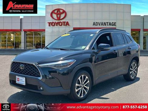 Certified 2023 Toyota Corolla Cross XLE w/ Convenience Package AWD/4WD image 4