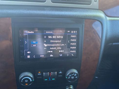 Used 2013 Chevrolet Avalanche LS AWD/4WD image 12