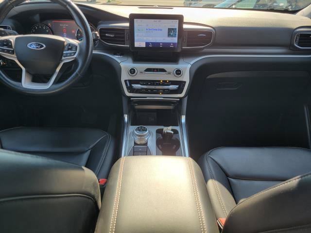 Used 2022 Ford Explorer XLT AWD/4WD image 15
