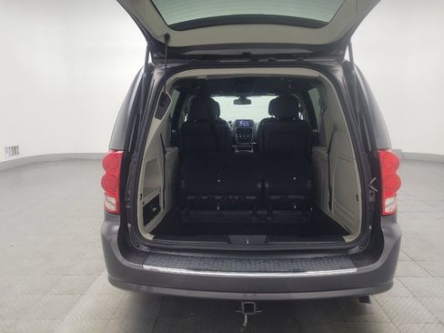 Used 2018 Dodge Grand Caravan SXT FWD image 29
