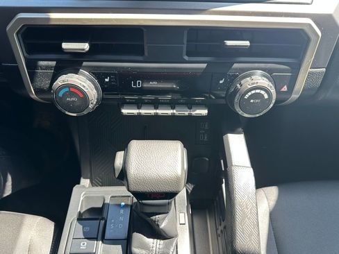 Used 2024 Toyota Tacoma TRD Sport AWD/4WD image 16