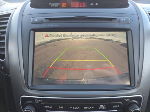 Used 2015 Kia Sorento SX image 7