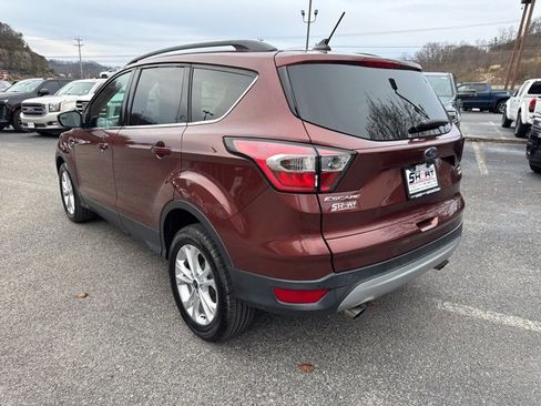 Used 2018 Ford Escape SEL image 5