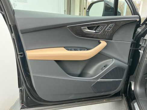 Used 2025 Audi Q7 2.0T Premium Plus w/ Premium Plus Package image 35