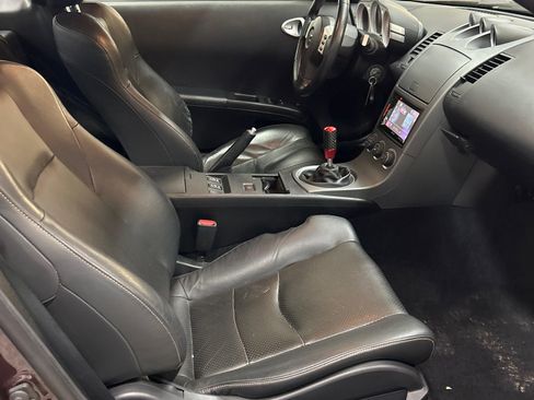 Used 2003 Nissan 350Z Touring RWD image 9