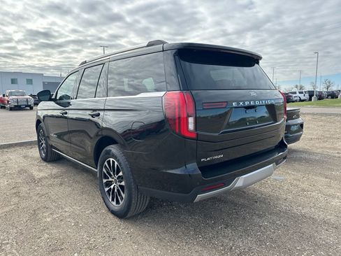 Used 2025 Ford Expedition Platinum AWD/4WD image 4