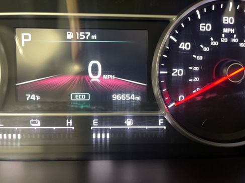 Used 2023 Kia Sorento EX image 21