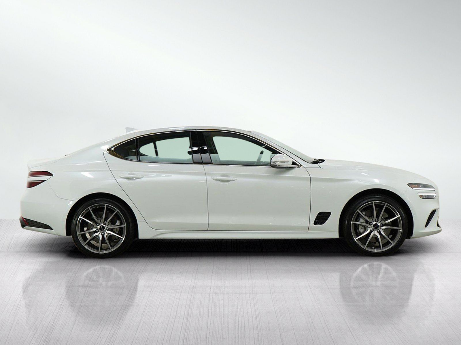 Used 2026 Genesis G70 2.5T AWD/4WD image 7