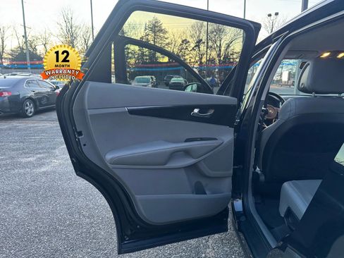 Used 2016 Kia Sorento EX image 15