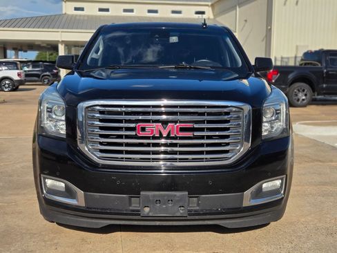 Used 2018 GMC Yukon XL SLT w/ Premium Edition AWD/4WD image 2