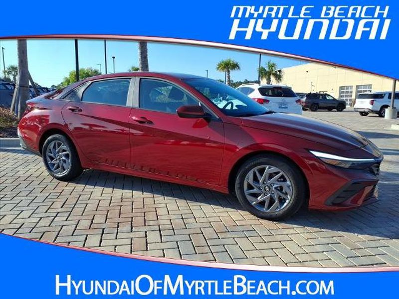 Certified 2024 Hyundai Elantra SEL image 1