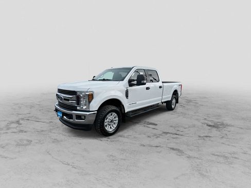 Used 2019 Ford F350 XLT w/ XLT Value Package image 4