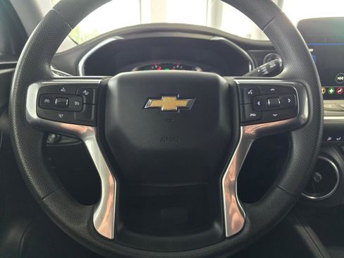 Used 2025 Chevrolet Blazer LT image 23