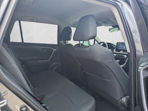 Used 2020 Toyota RAV4 LE FWD image 14