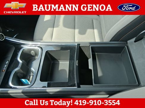 Used 2026 Chevrolet Traverse LT w/ Driver Confidence Package FWD image 25