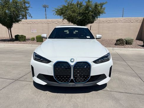 Used 2023 BMW i4 eDrive35 RWD image 2