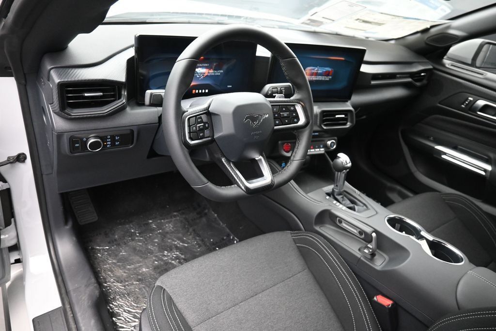 New 2026 Ford Mustang GT w/ GT Performance Package RWD image 17