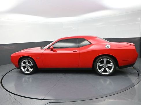 Used 2016 Dodge Challenger R/T RWD image 53