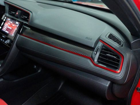 Used 2018 Honda Civic Type R image 41