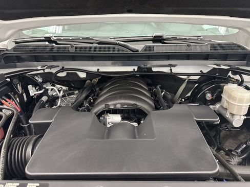 Used 2018 Chevrolet Silverado 1500 LT w/ All Star Edition image 36