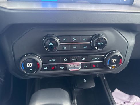 Used 2025 Ford Bronco Outer Banks image 16