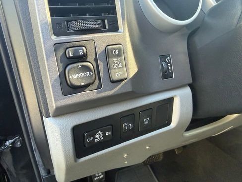 Used 2012 Toyota Tundra 4x4 Double Cab w/ Tow Pkg image 18