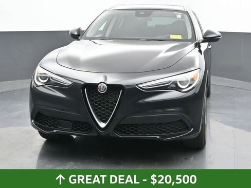 Used 2020 Alfa Romeo Stelvio Sport w/ Cold Weather Package image 5