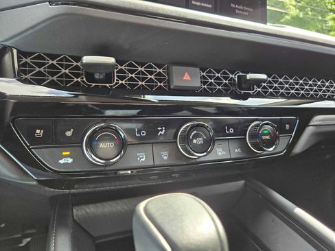 Used 2024 Honda Accord Touring image 29