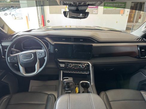 Certified 2024 GMC Sierra 1500 Denali w/ Technology Package AWD/4WD image 17