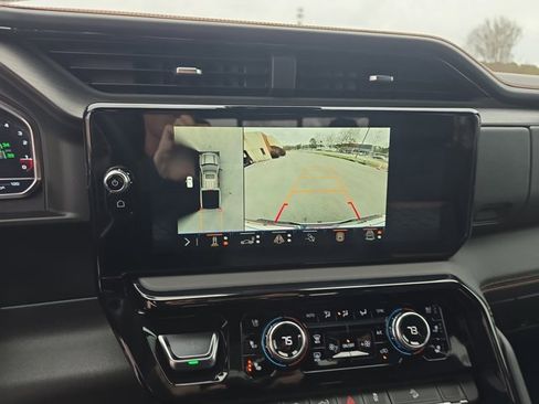 Used 2025 GMC Sierra 1500 AT4 w/ AT4 Premium Package image 21