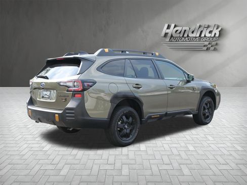 Certified 2025 Subaru Outback Wilderness AWD/4WD image 9