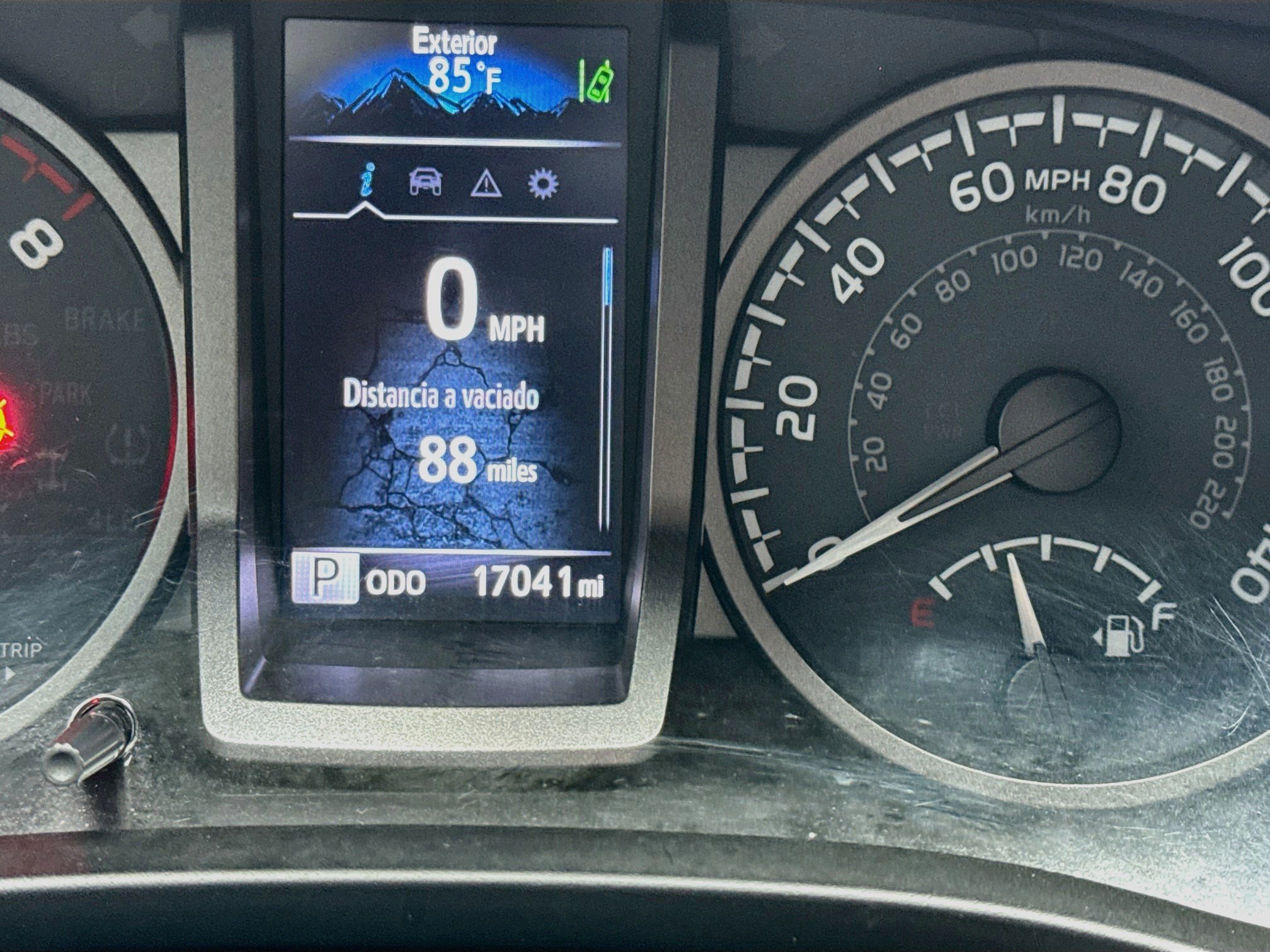 Used 2021 Toyota Tacoma TRD Sport w/ Technology Package AWD/4WD image 8
