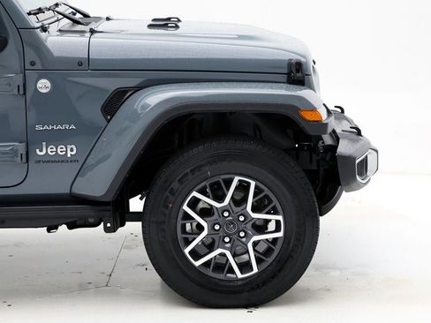 Used 2024 Jeep Wrangler Sahara w/ Technology Group image 4