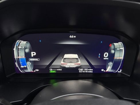 Used 2024 Mitsubishi Outlander SE image 16