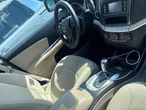 Used 2014 Dodge Journey SXT w/ Flexible Seating Group FWD image 18