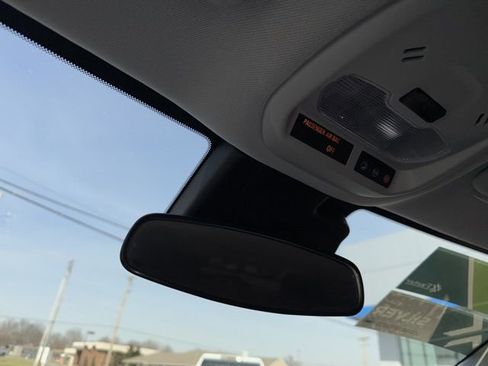 Used 2025 Chevrolet Trax LS w/ LS Convenience Package image 45